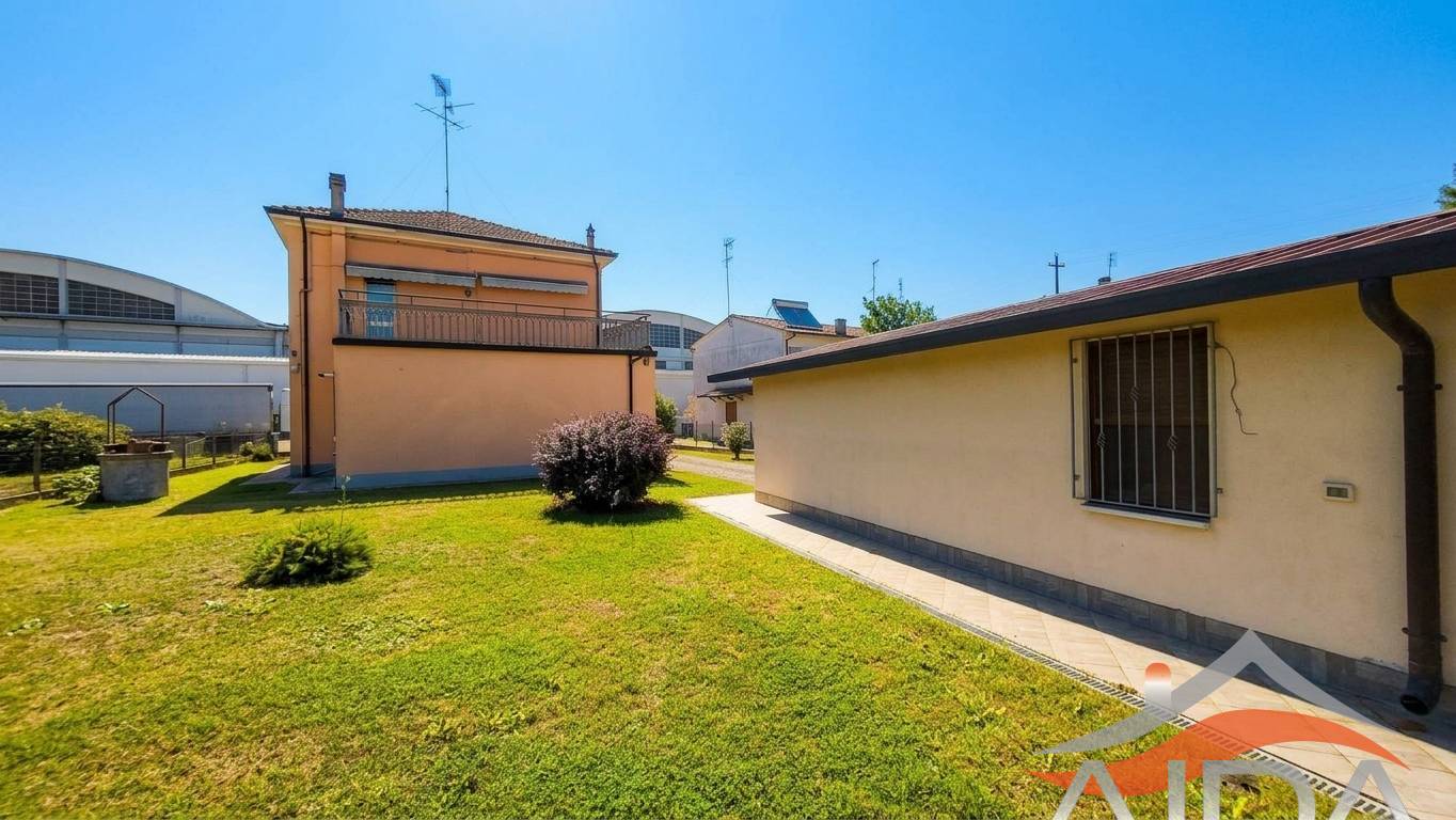 Villa in vendita a Argenta, San Biagio