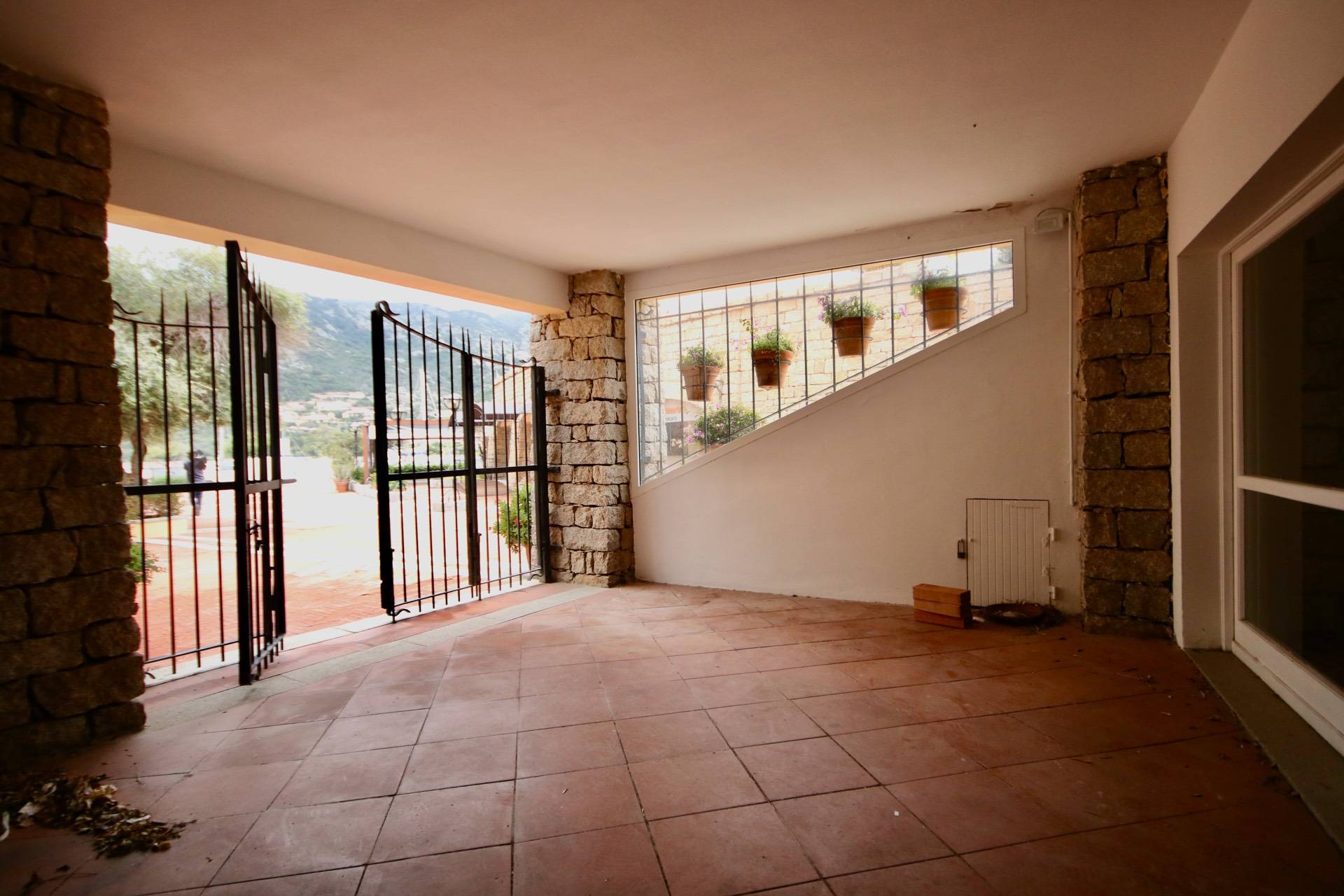 Negozio in vendita a Arzachena, Porto Cervo - Marina