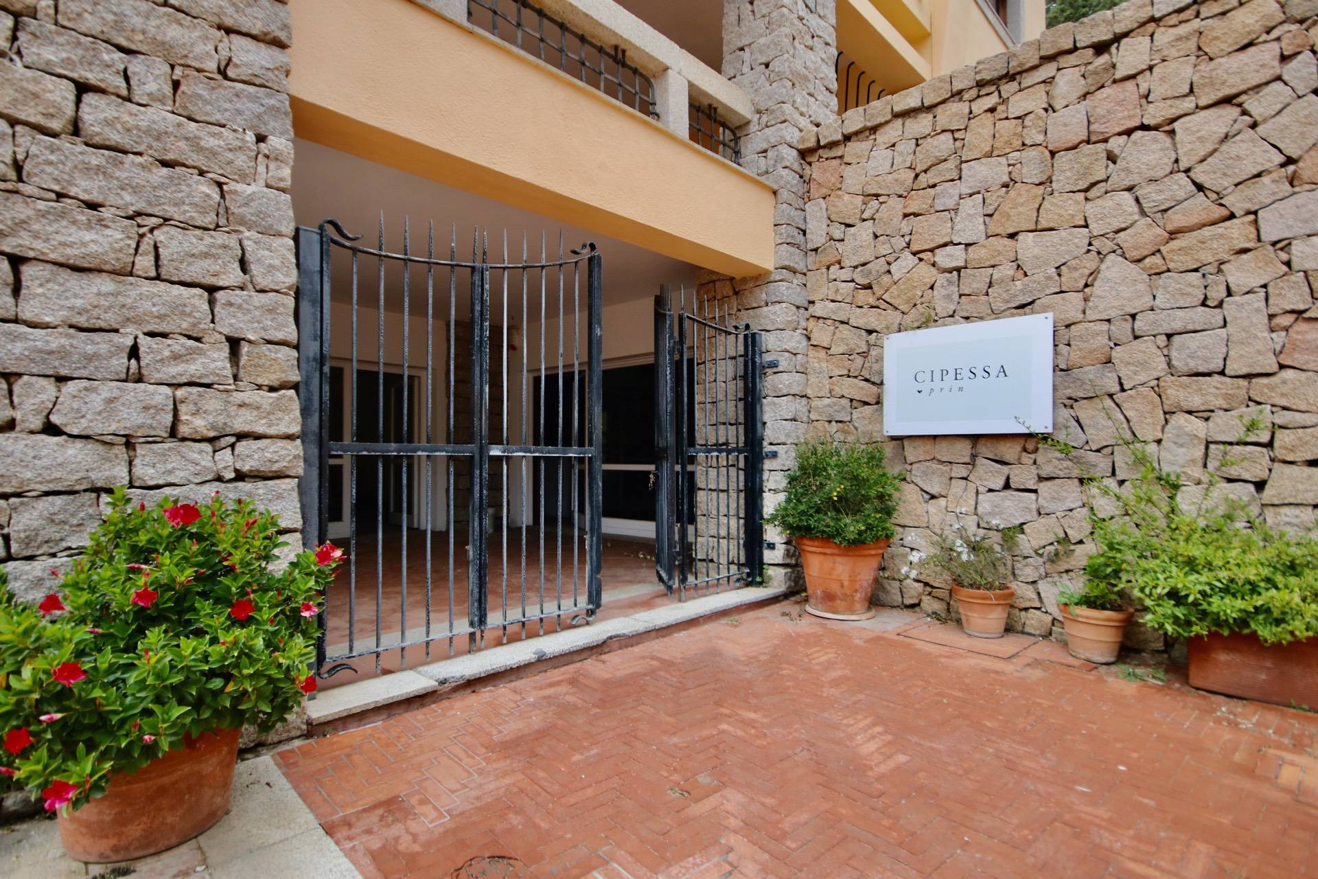 Negozio in vendita a Arzachena, Porto Cervo - Marina