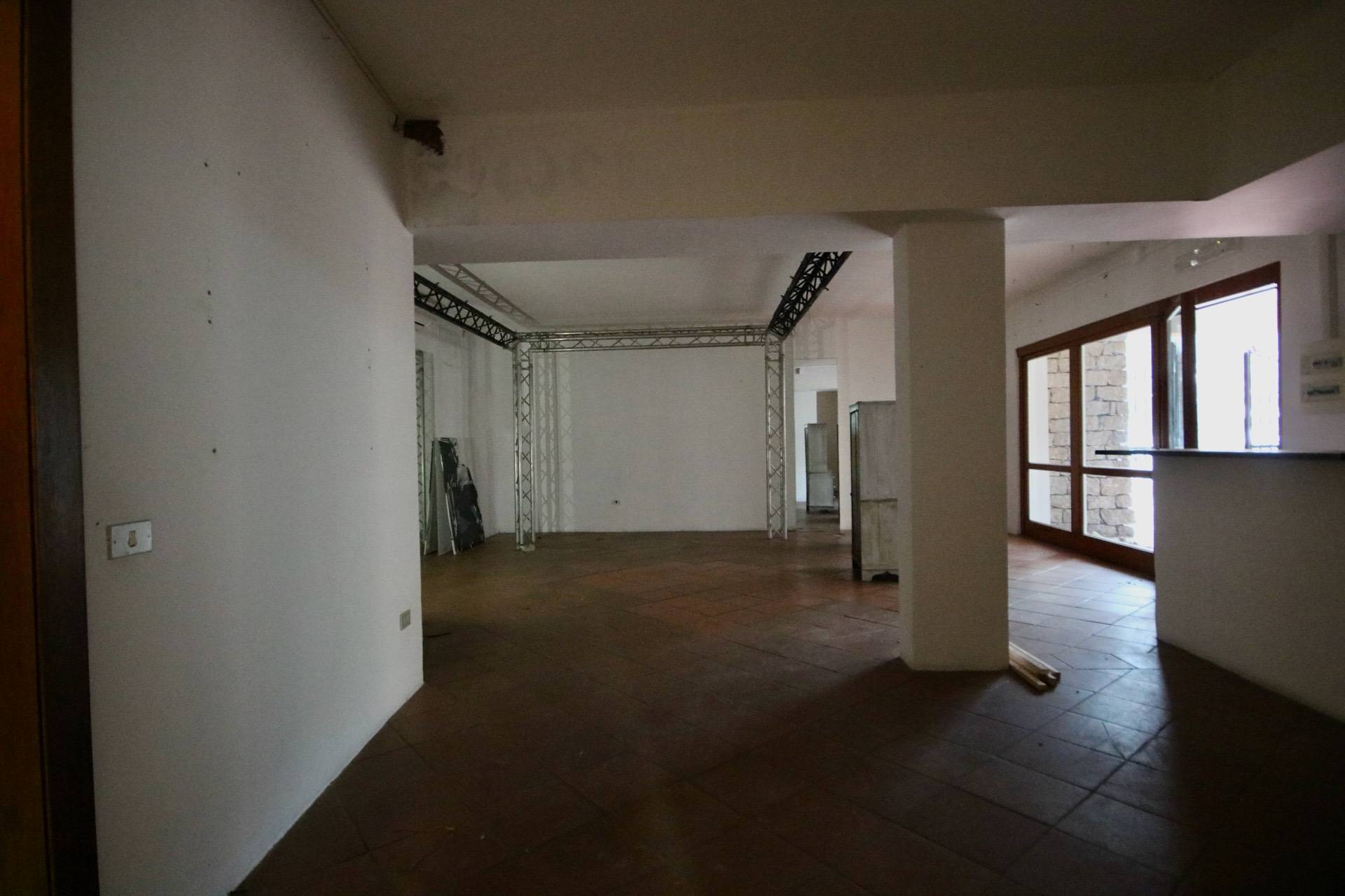 Negozio in vendita a Arzachena, Porto Cervo - Marina