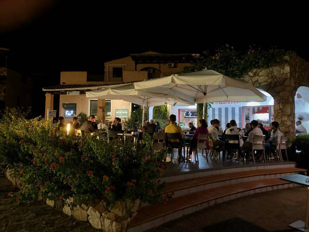 Bar / Caffetteria in affitto a Arzachena, Baja Sardinia
