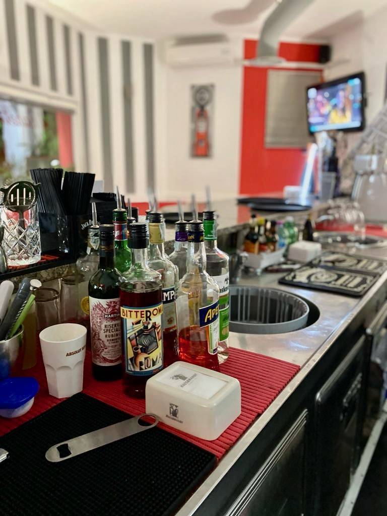 Bar / Caffetteria in affitto a Arzachena, Baja Sardinia