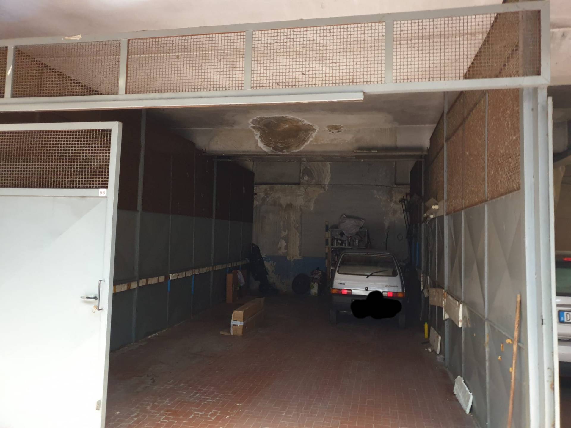 Posto auto coperto in vendita a Torino, Barriera Milano