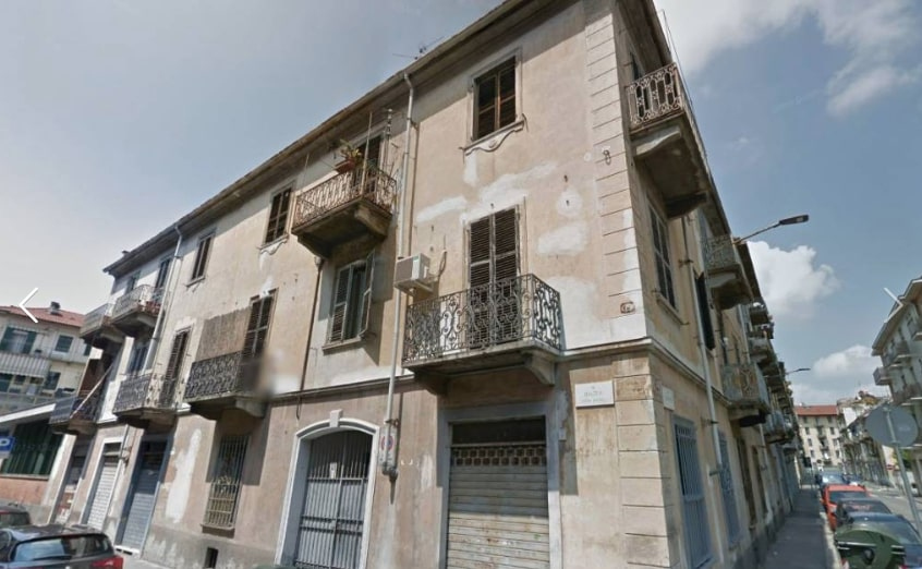 Locale commerciale in vendita a Torino, Barriera Milano