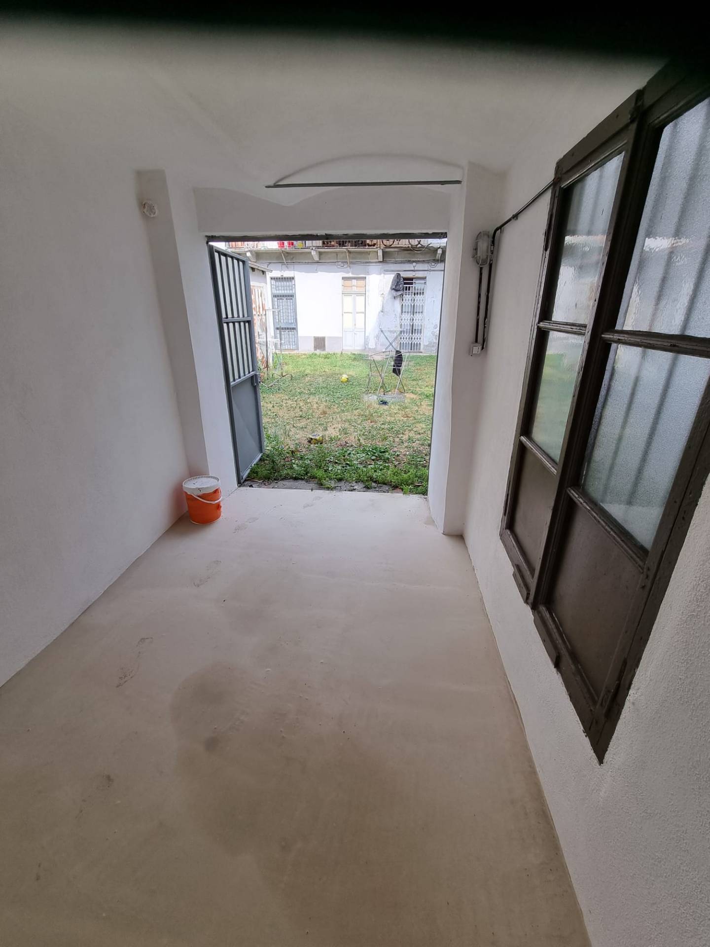 Locale commerciale in vendita a Torino, Barriera Milano