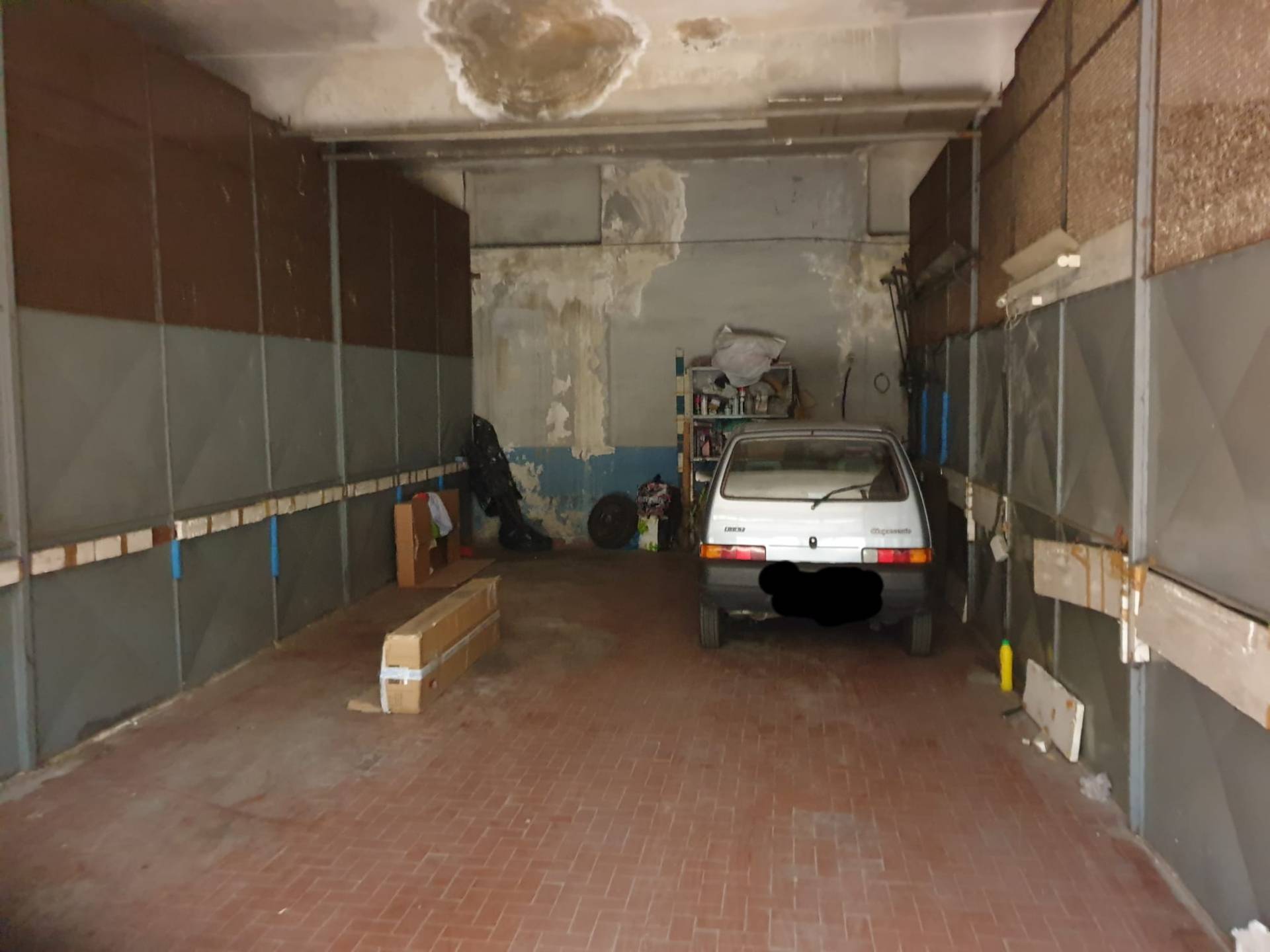 Posto auto coperto in vendita a Torino, Barriera Milano