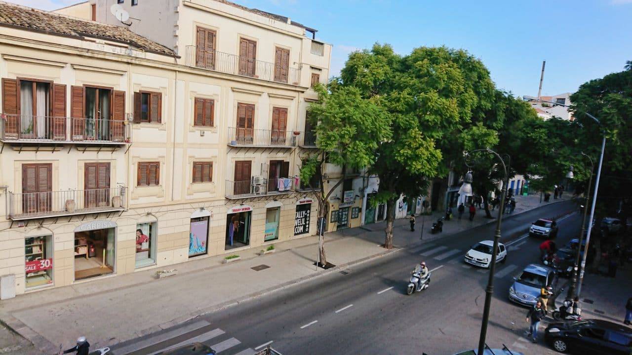 Trilocale da ristrutturare, Palermo corso tukory