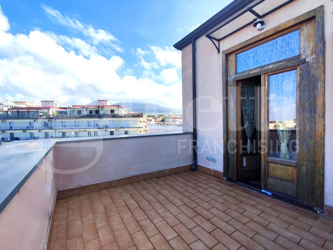 Appartamento ristrutturato a Portici