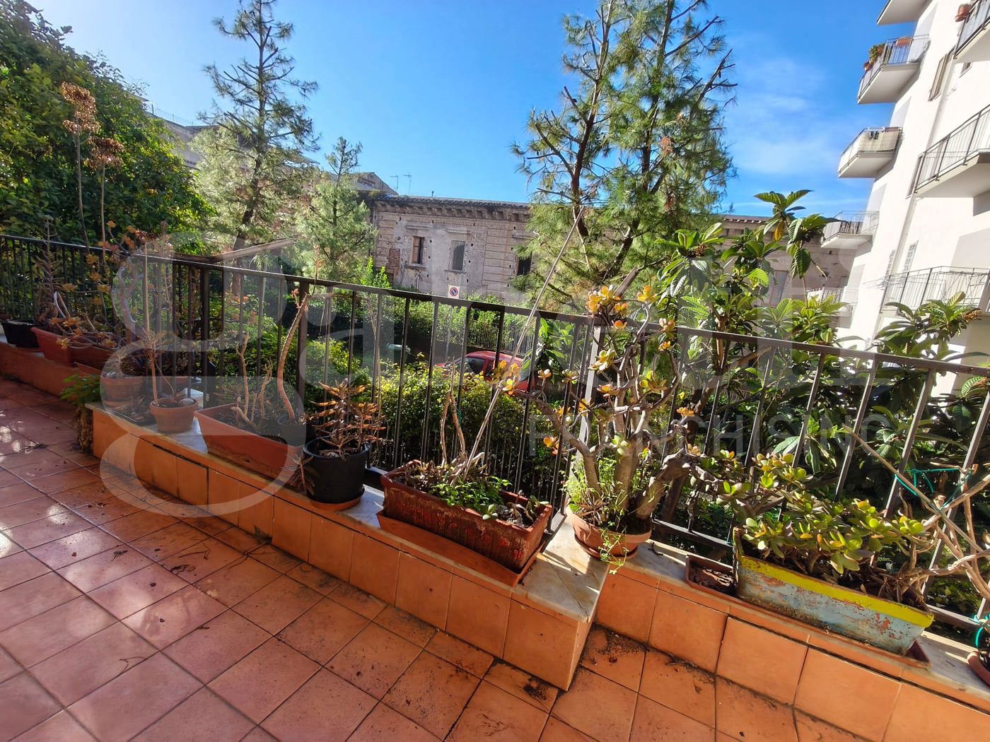 Appartamento con box doppio a Portici