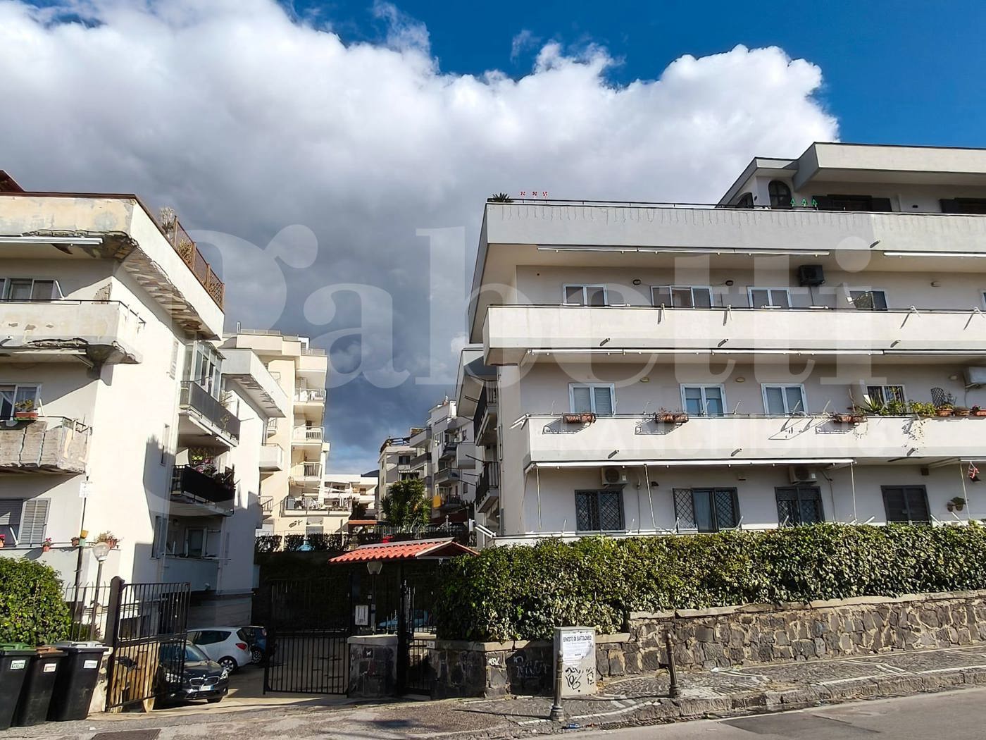 Quadrilocale con box a Ercolano