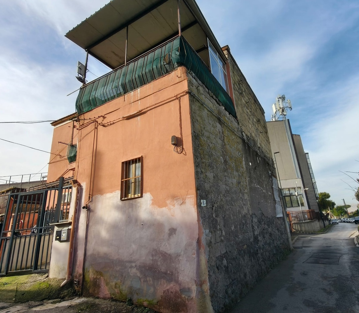 Trilocale con box doppio a Portici