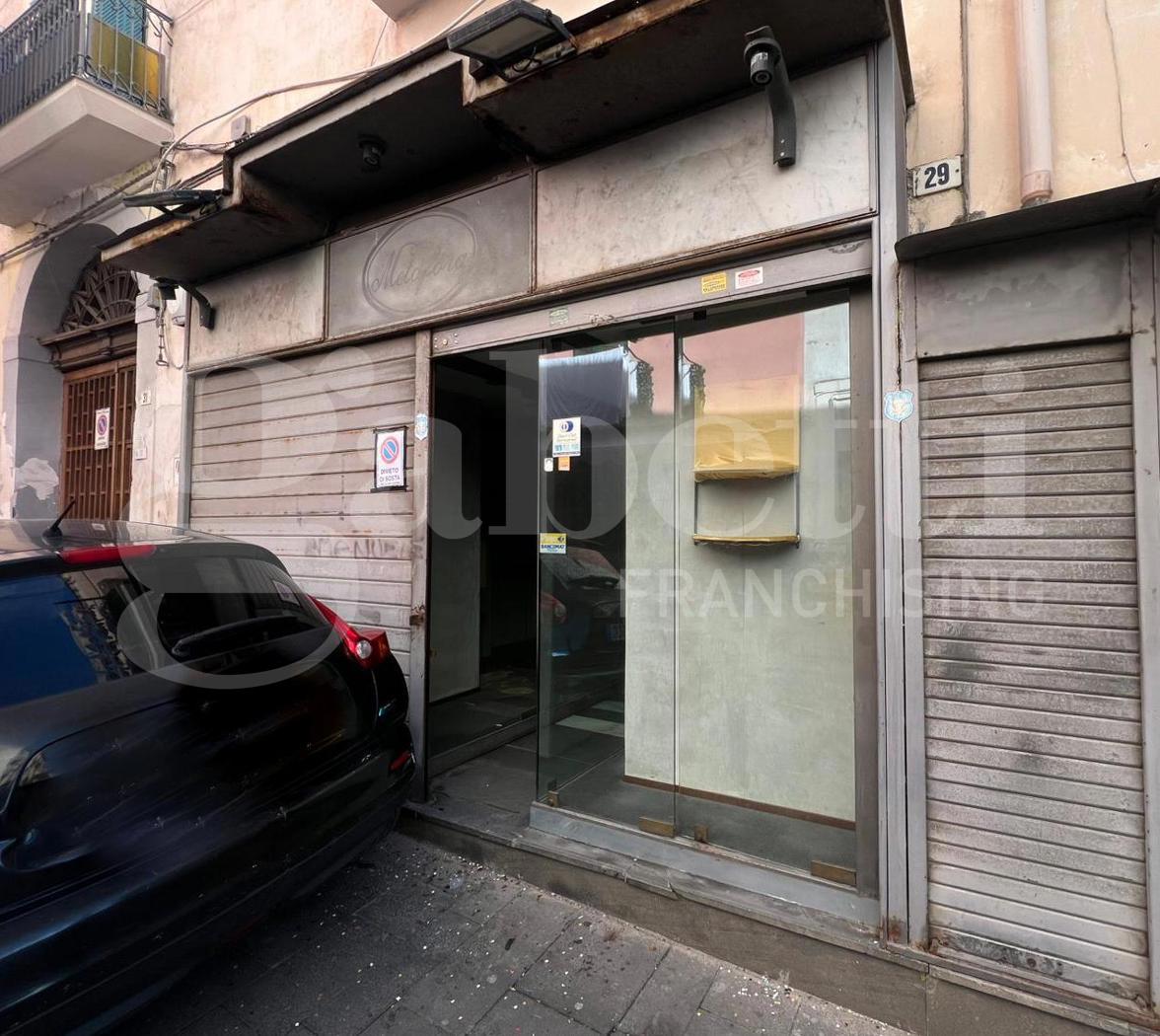 Negozio in vendita a Ercolano