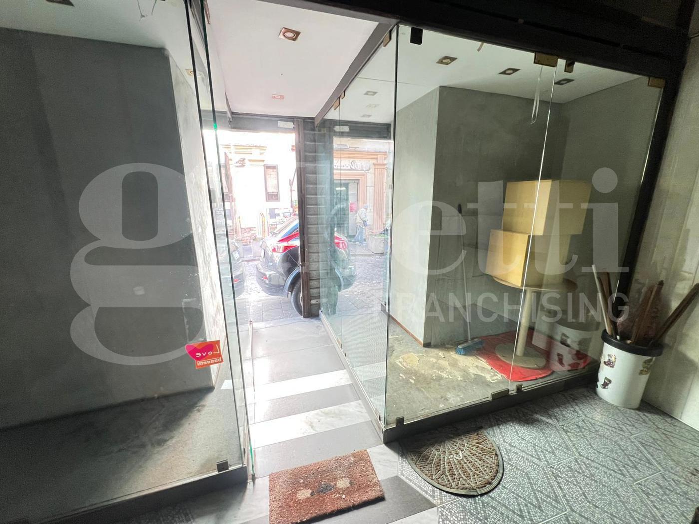 Negozio in vendita a Ercolano