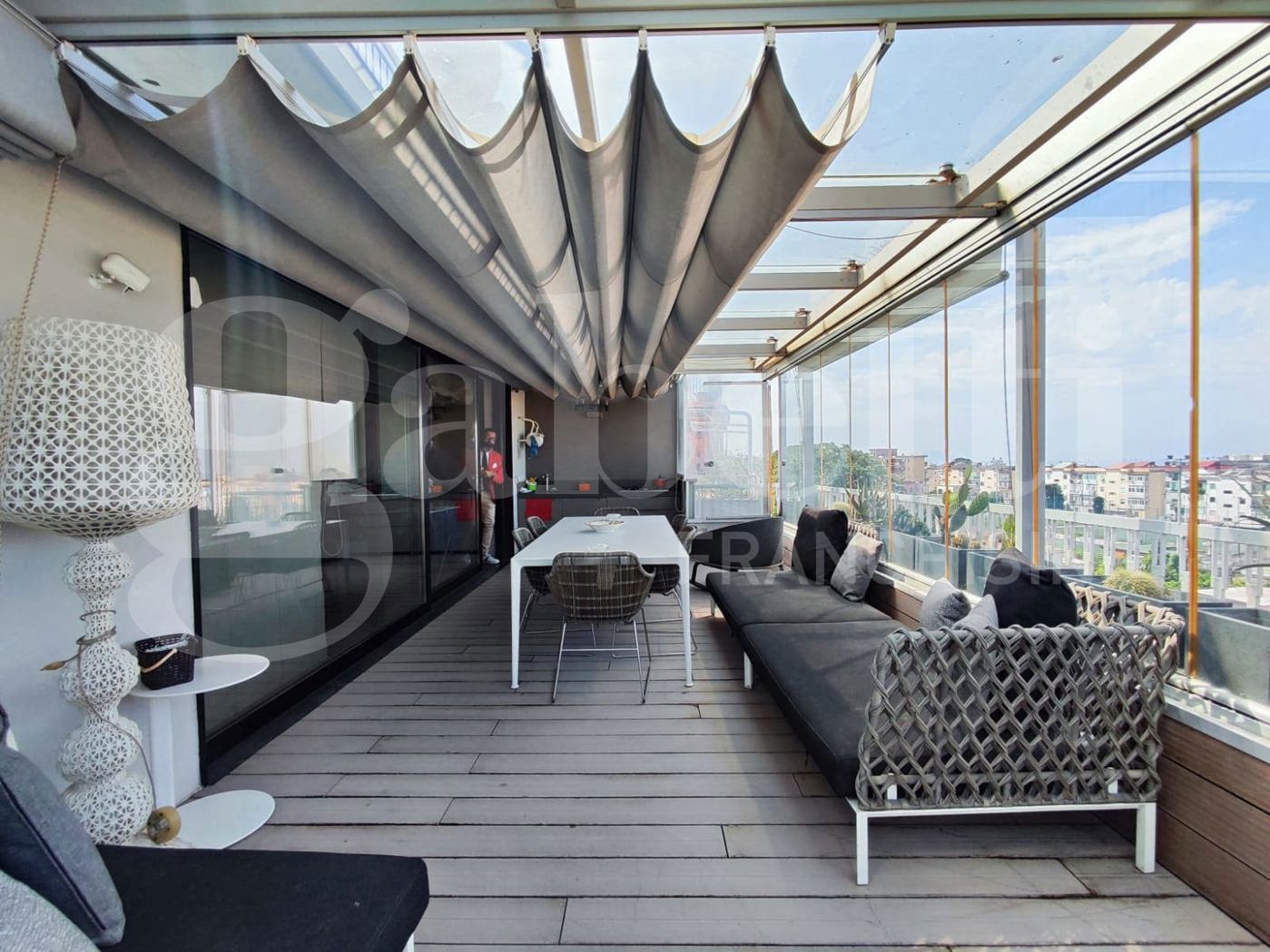 Attico ristrutturato a Portici