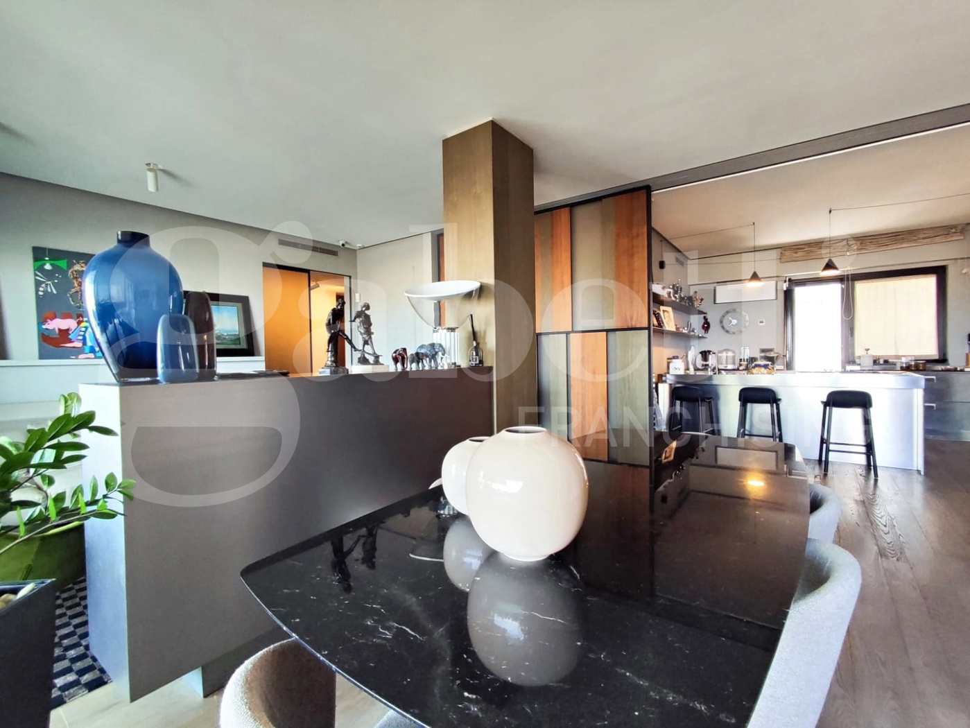 Attico ristrutturato a Portici