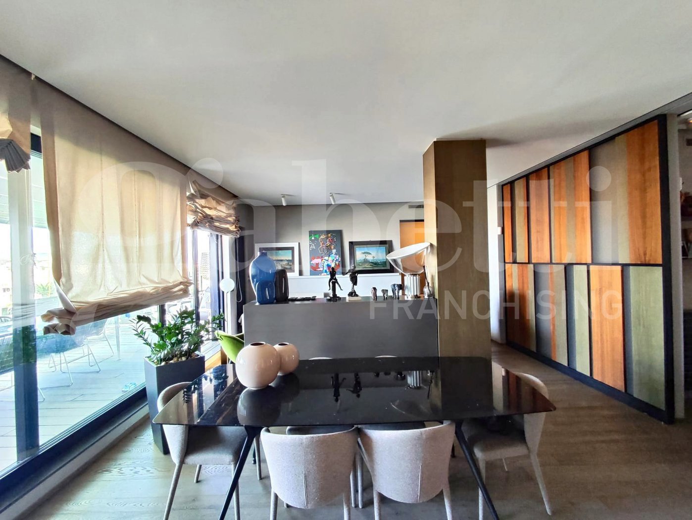 Attico ristrutturato a Portici