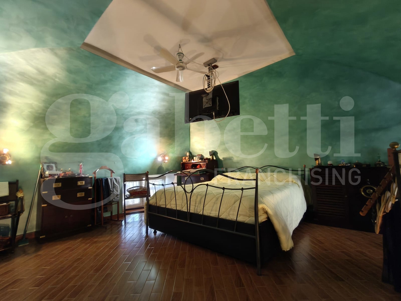 Trilocale con giardino a Portici