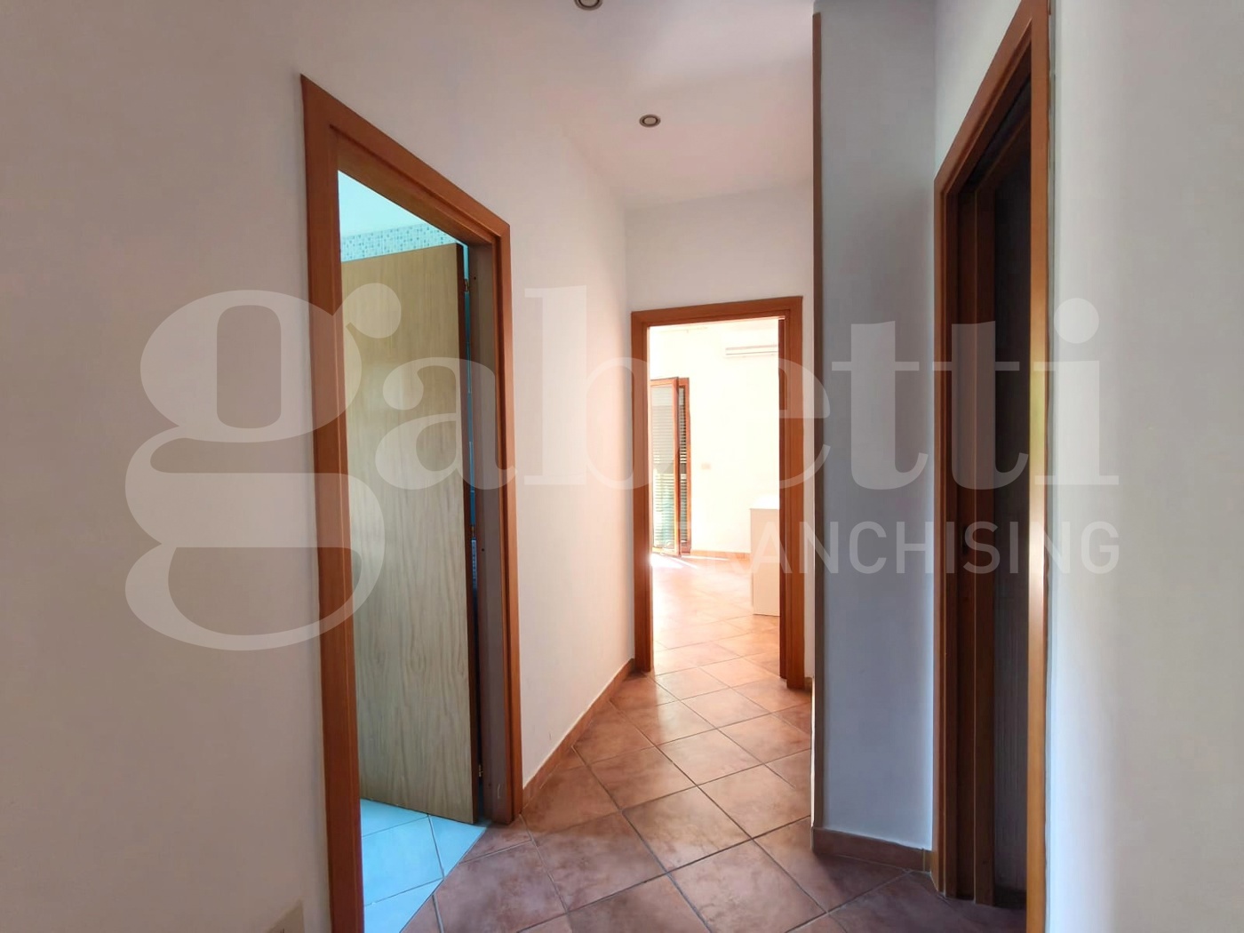 Trilocale arredato in affitto a Portici