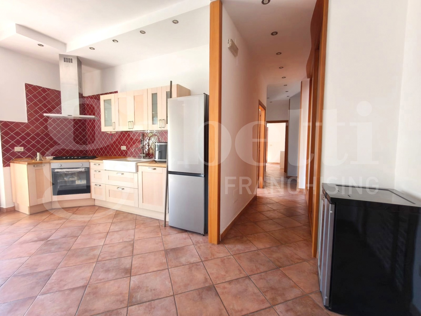 Trilocale arredato in affitto a Portici