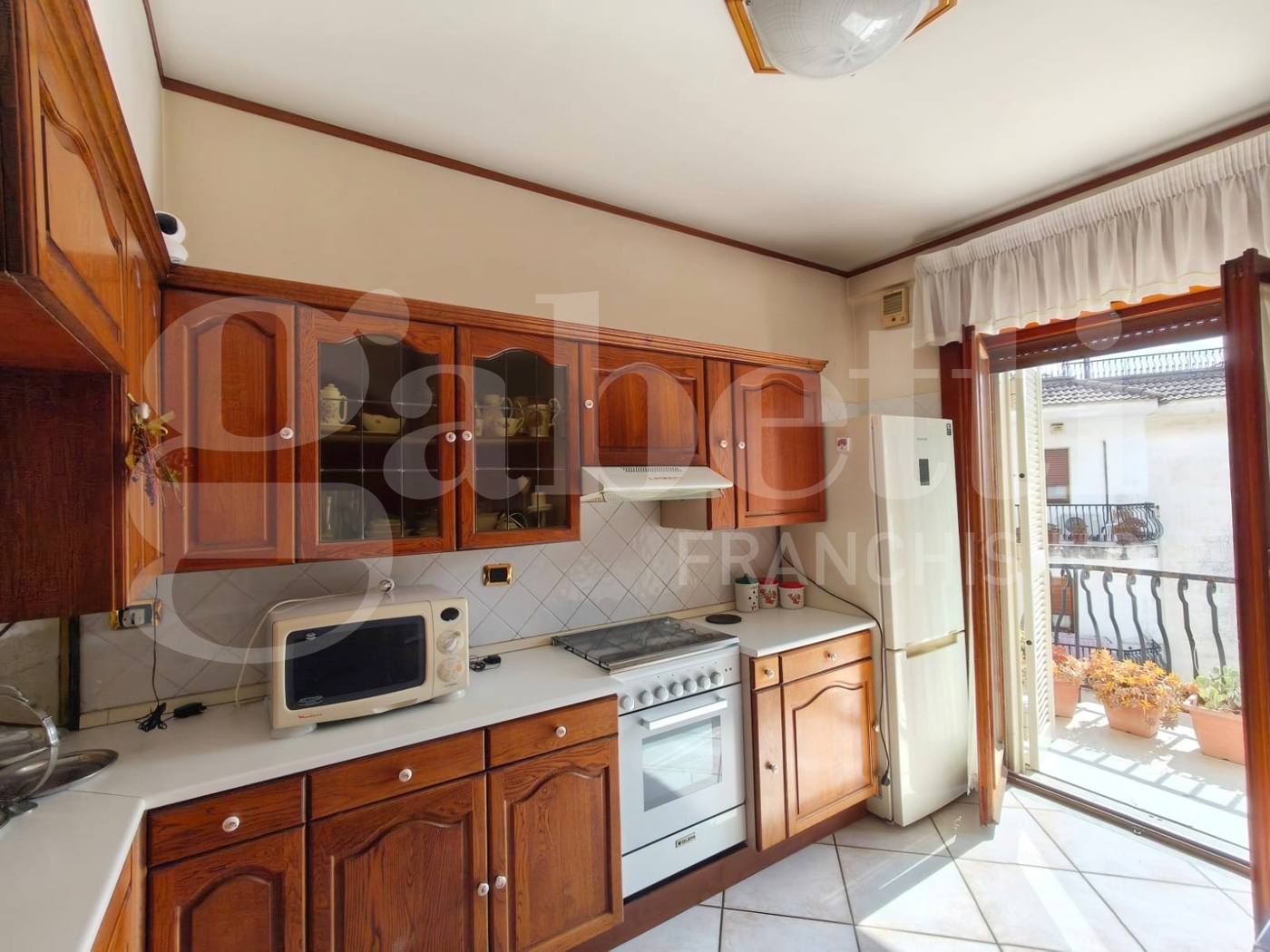 Appartamento in vendita a Napoli