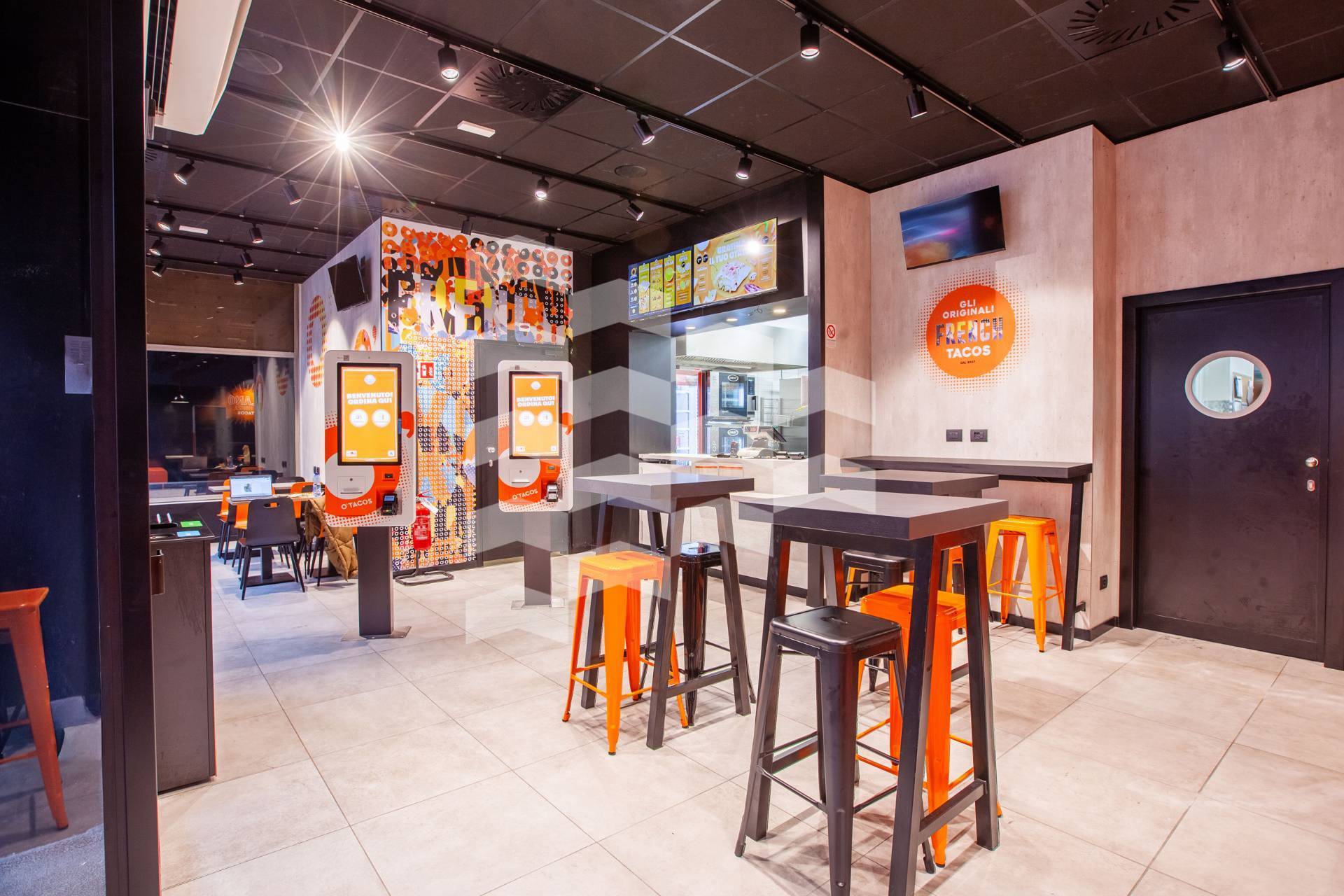 Locale commerciale in vendita a Milano, Loreto