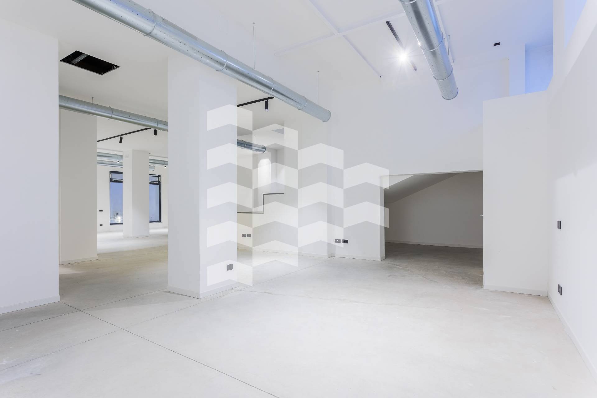 Locale commerciale in vendita a Milano, P.ta Venezia