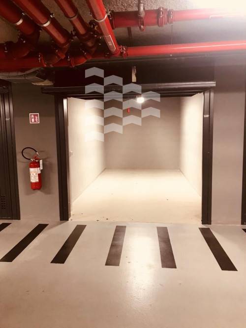 Box o garage in affitto a Milano, Porta Romana