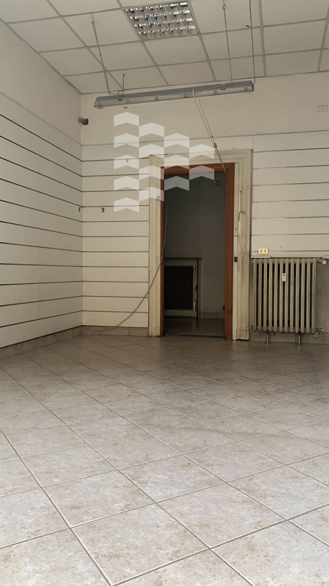 Locale commerciale in affitto a Milano, Garibaldi