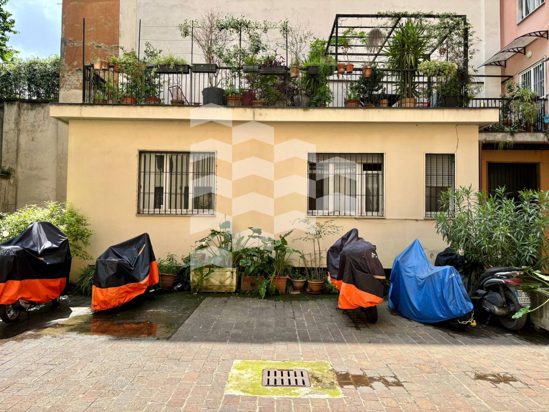 Locale commerciale in vendita a Milano, Loreto