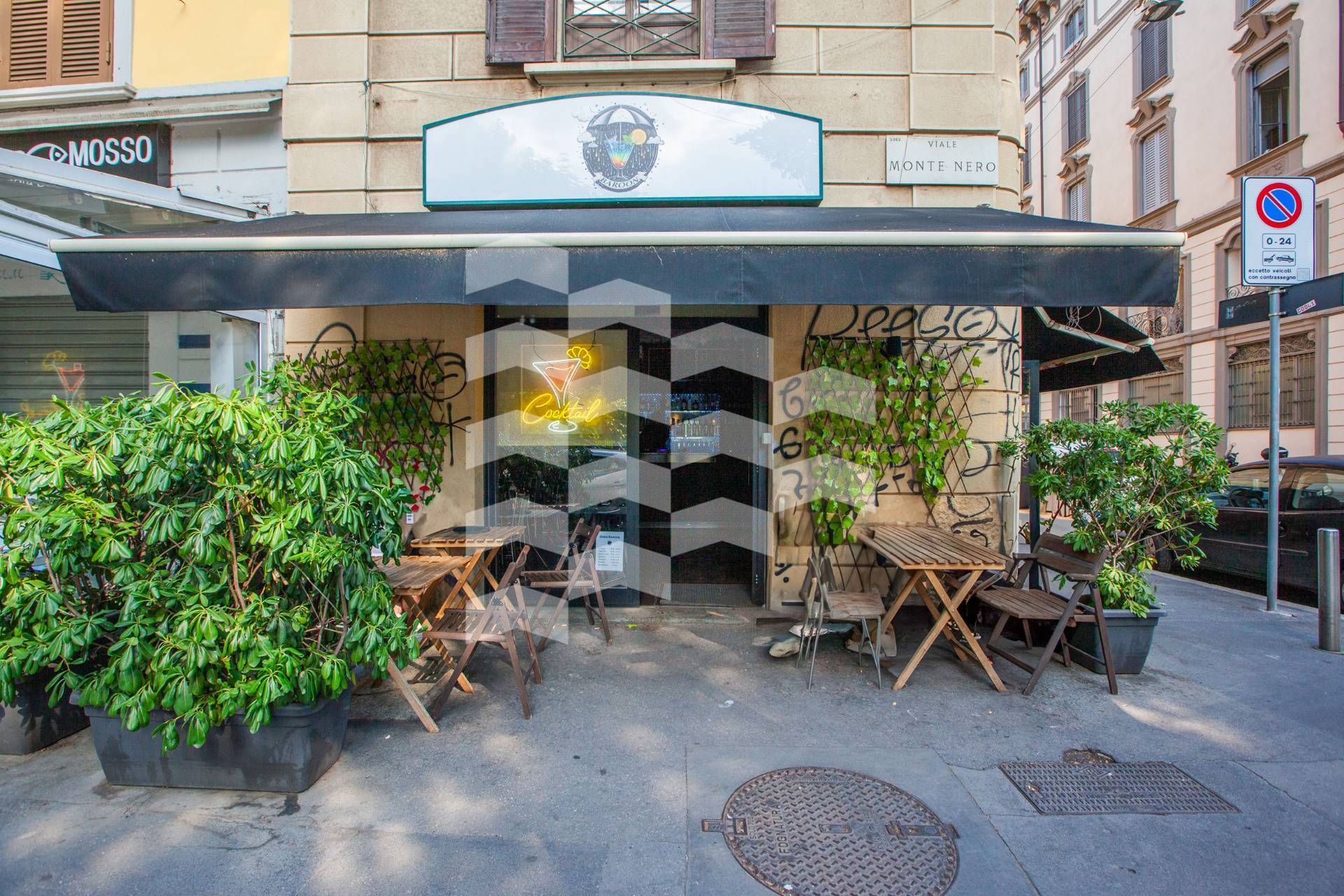 Locale commerciale in vendita a Milano, Porta Romana