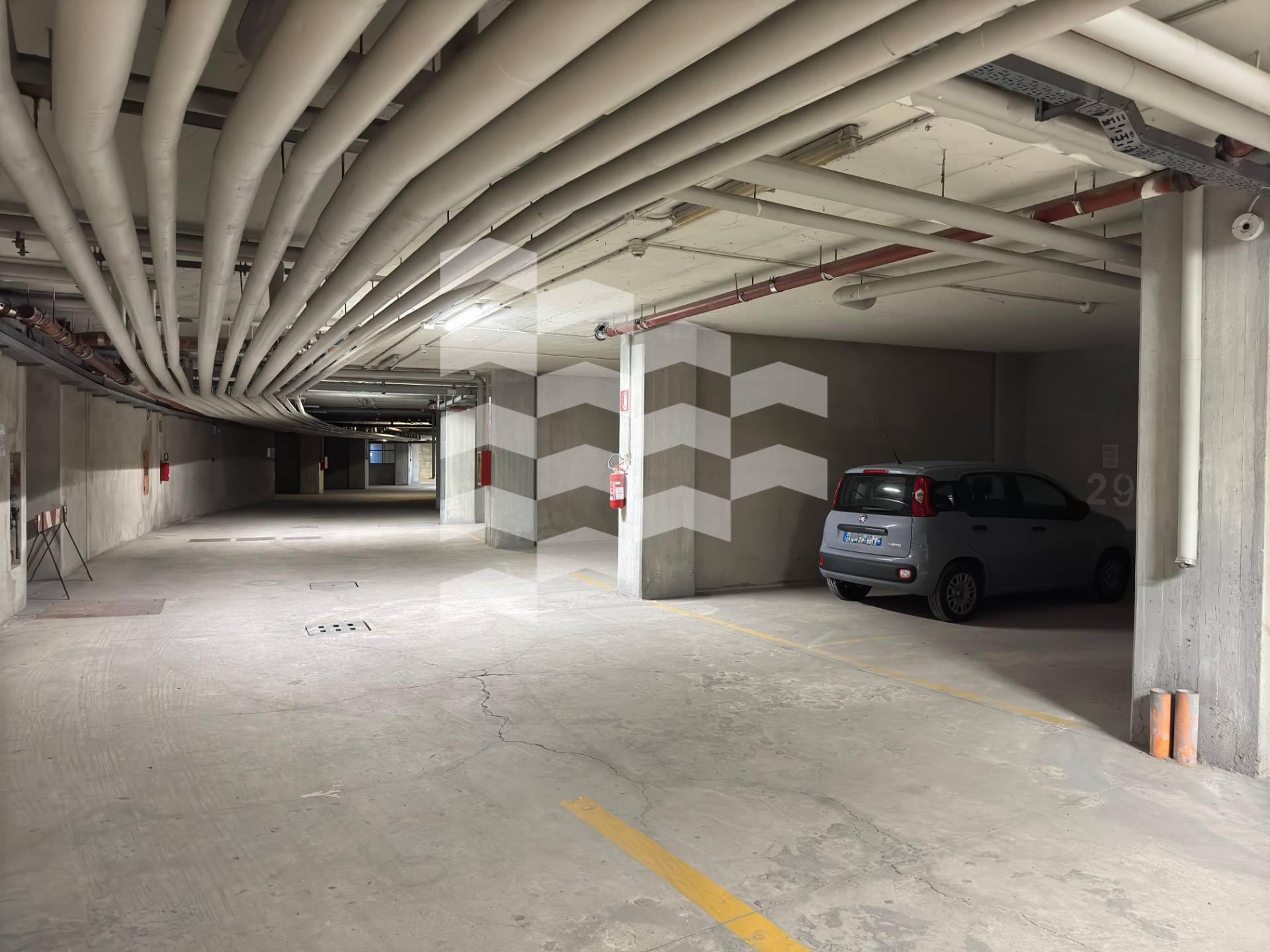 Posto auto coperto in vendita a Milano, Chiesa Rossa