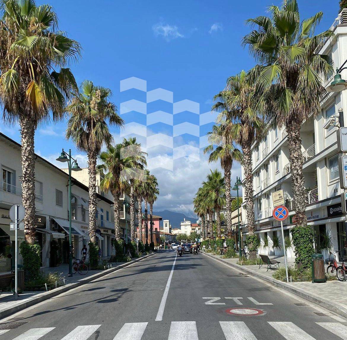 Posto auto scoperto in vendita a Forte dei Marmi, Centro