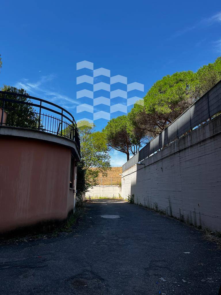 Box o garage in vendita a Roma, Spinaceto