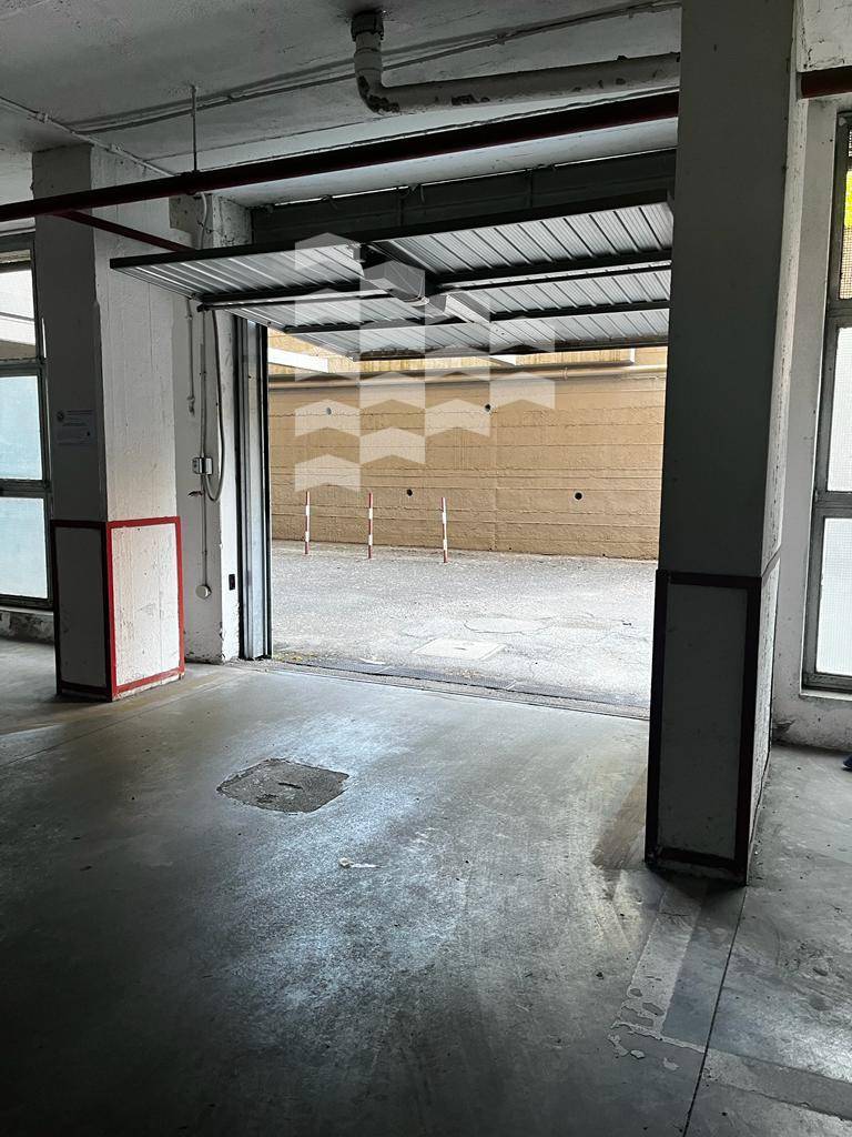 Box o garage in vendita a Roma, Spinaceto