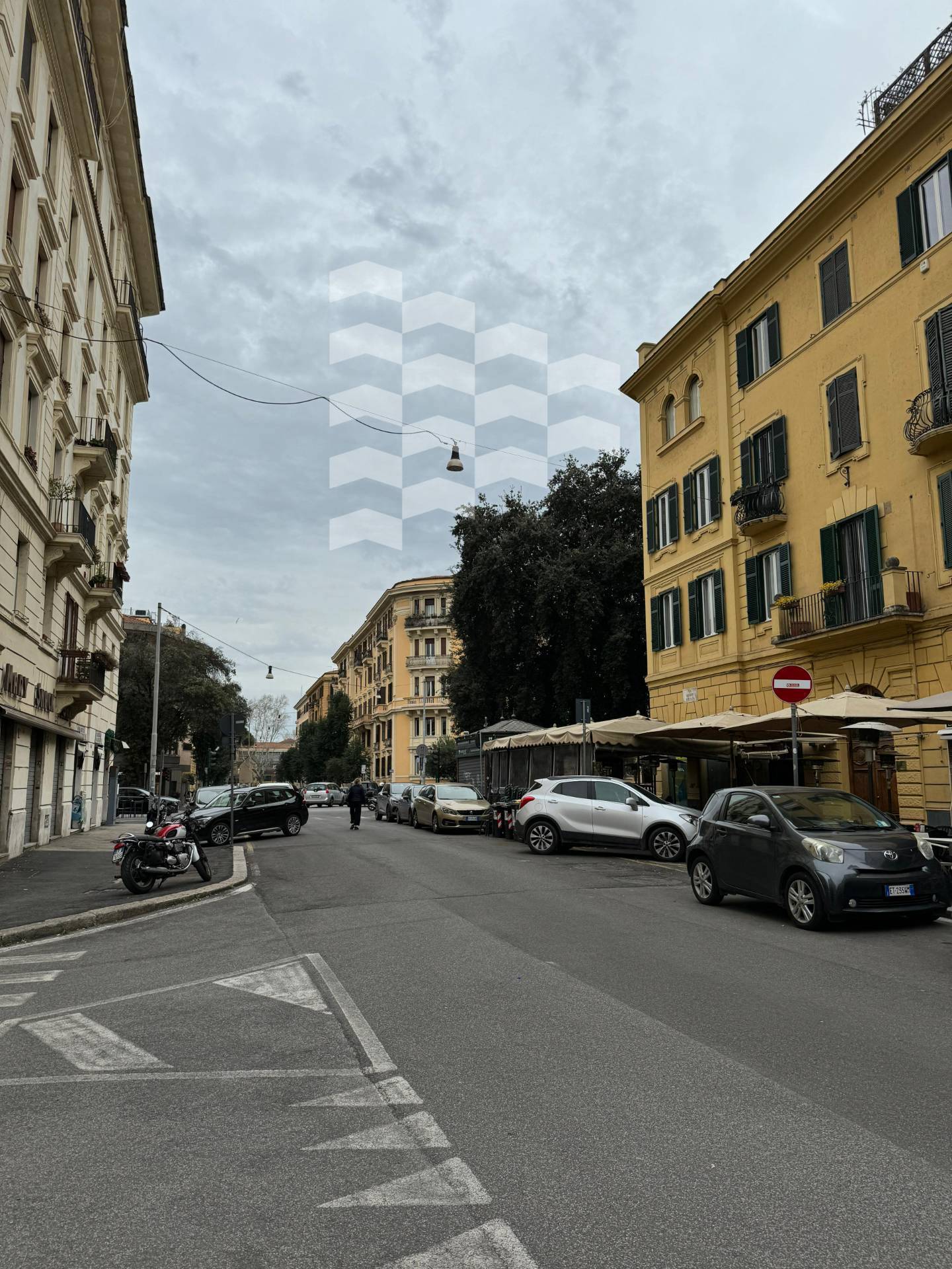 Locale commerciale in vendita a Roma, Prati