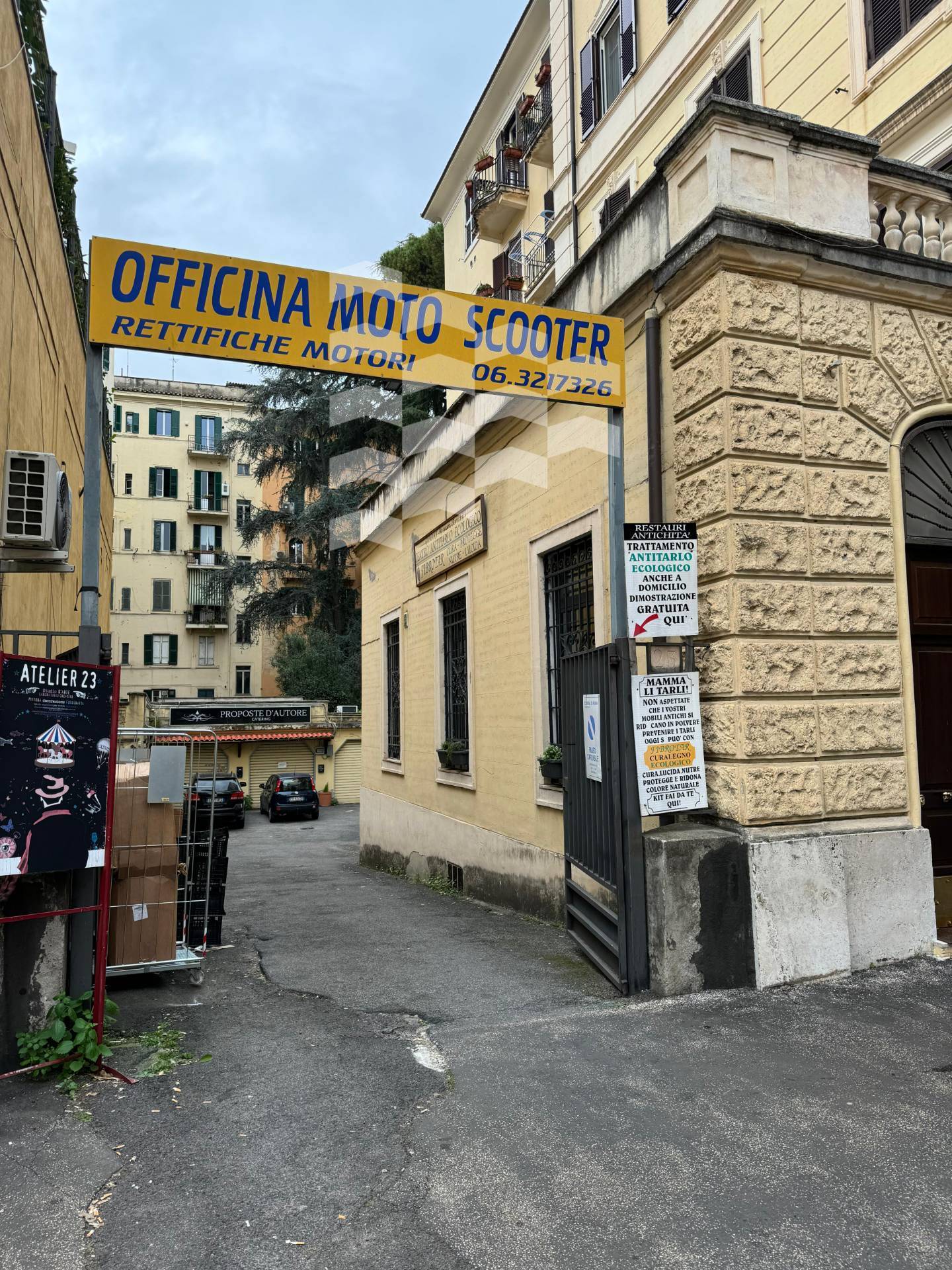 Locale commerciale in vendita a Roma, Prati