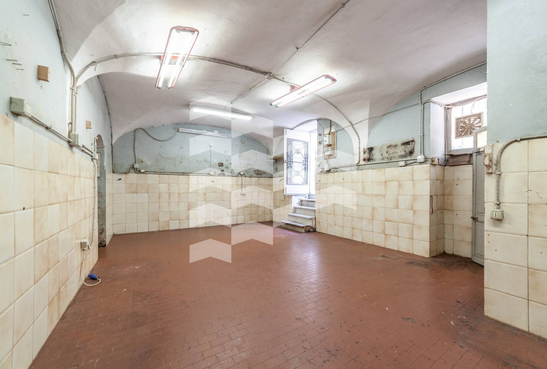 Deposito in vendita a Roma, Prati