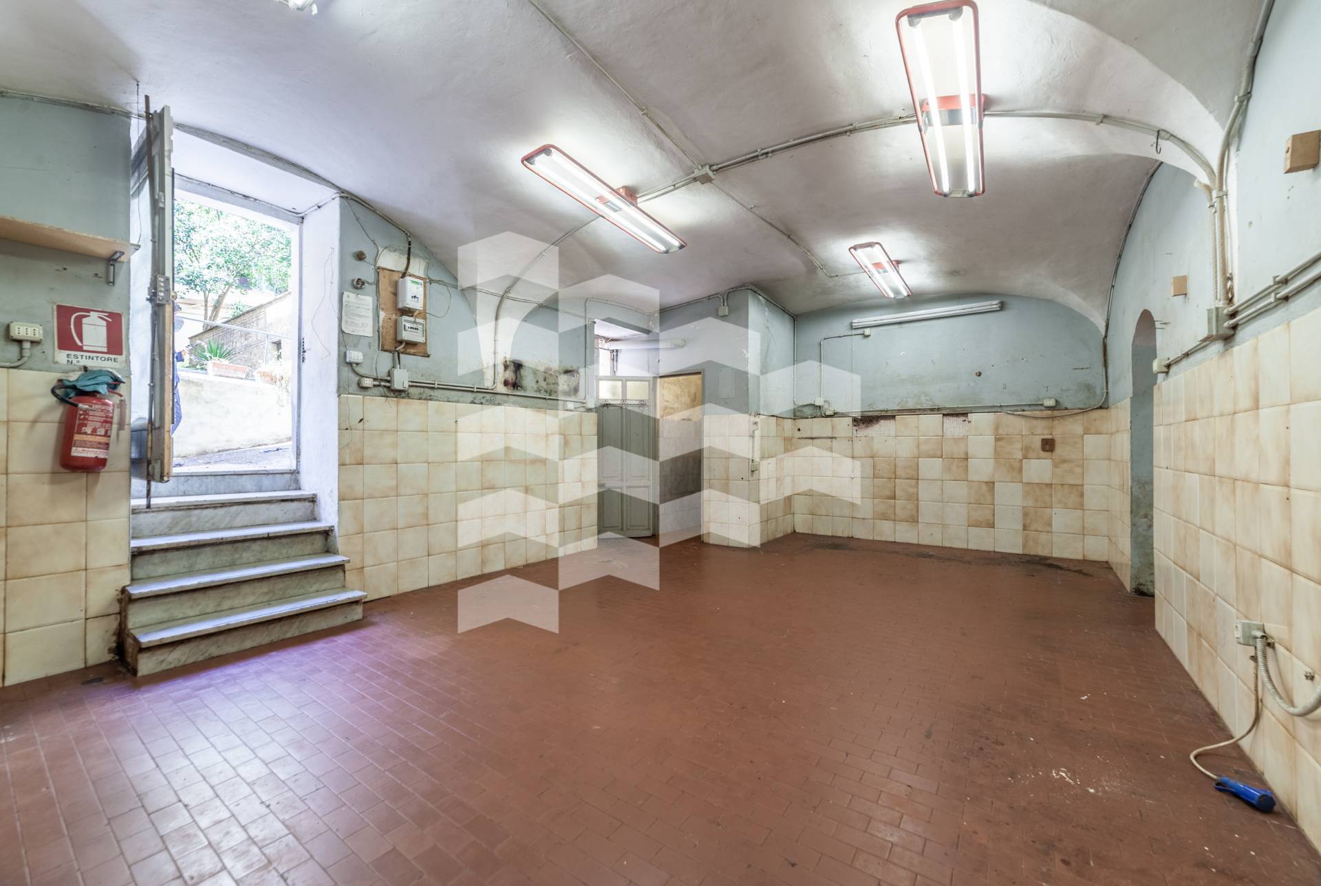 Deposito in vendita a Roma, Prati