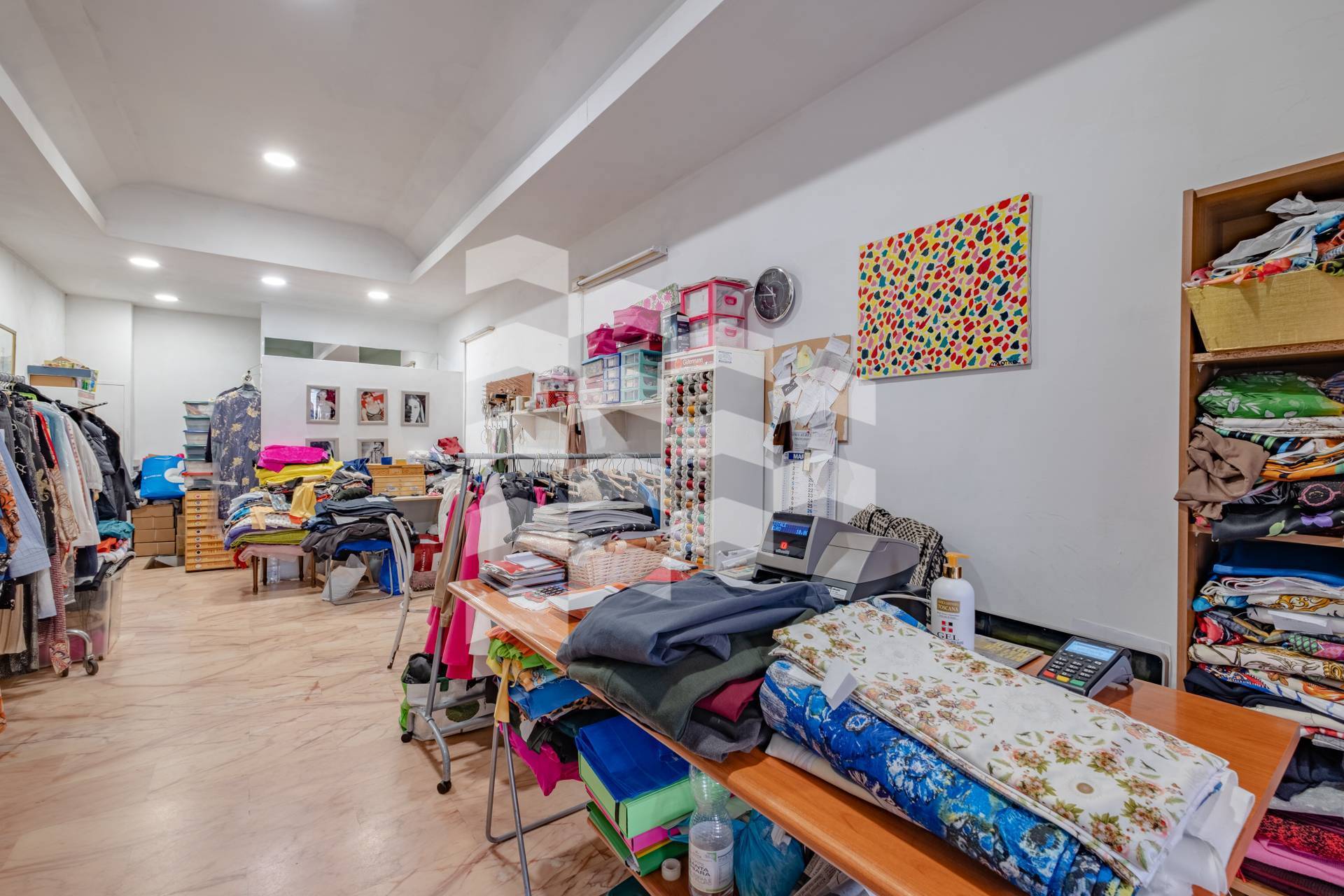 Locale commerciale in vendita a Roma, Camilluccia