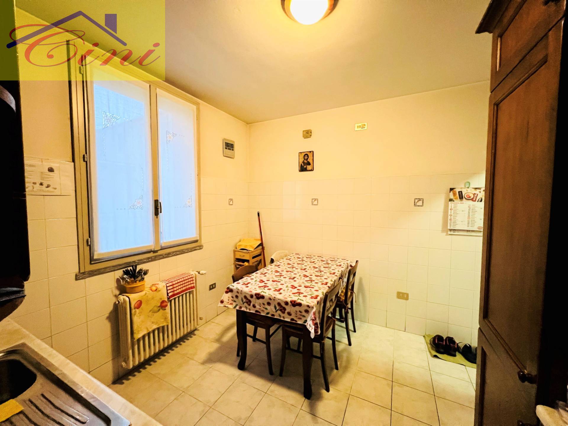 QUADRILOCALE in vendita a Santa Maria Ho