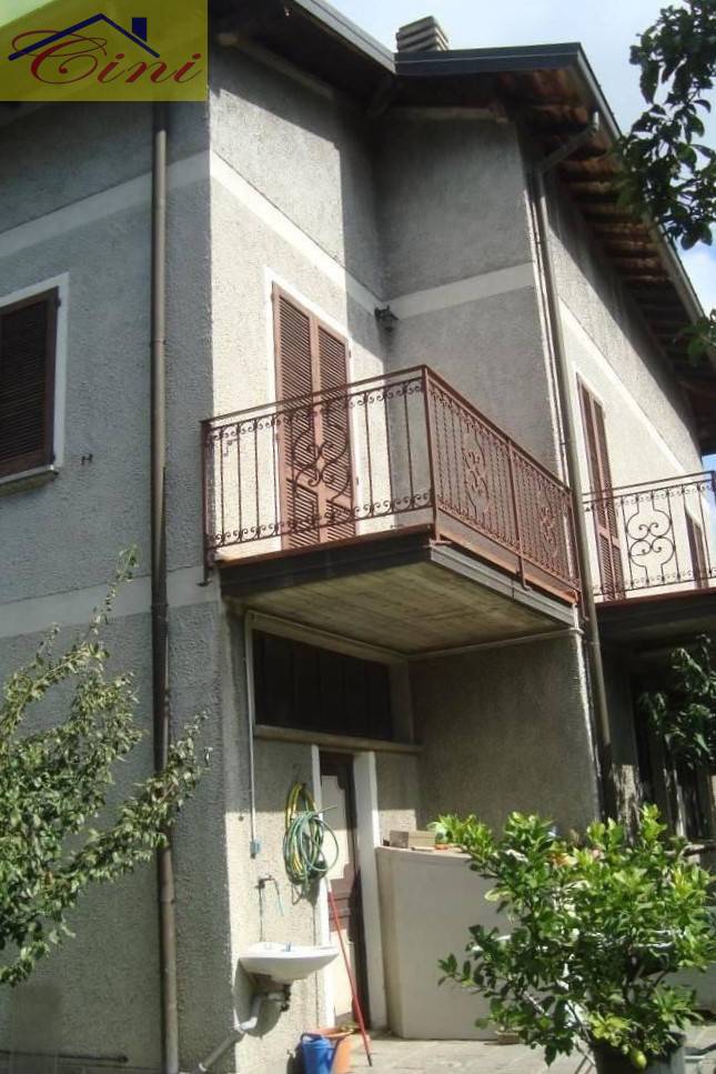 Villa in vendita a Dolzago