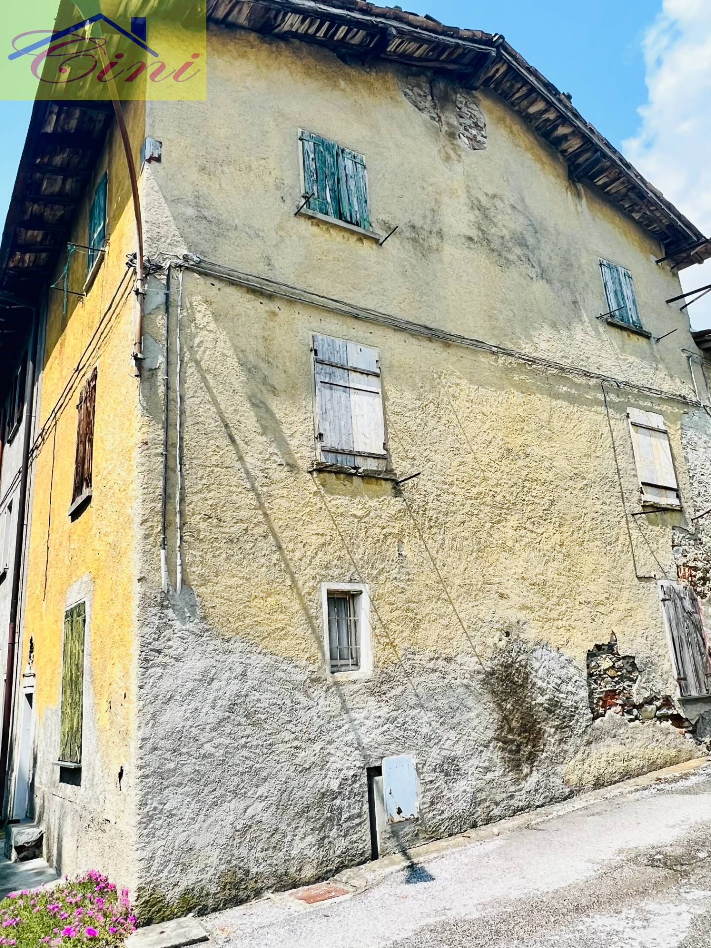 PORZIONE DI CASA in vendita a Suello