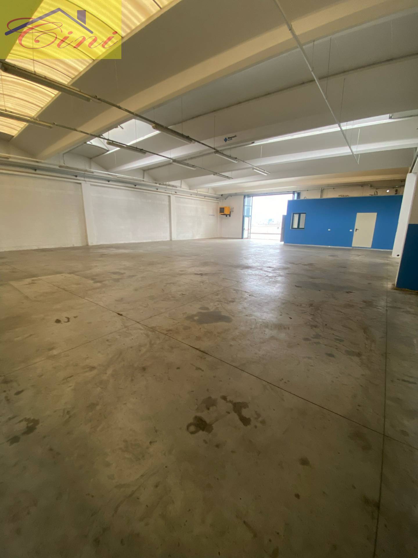 Capannone in vendita a Calolziocorte