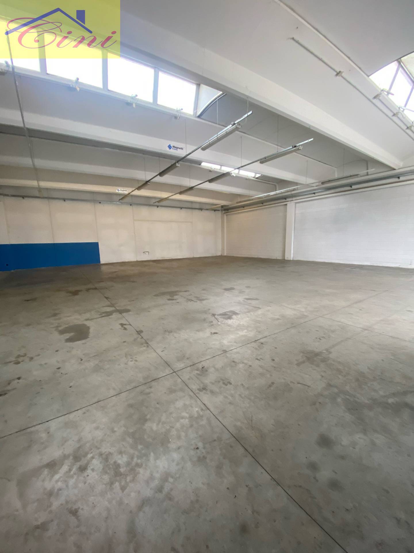 Capannone in vendita a Calolziocorte