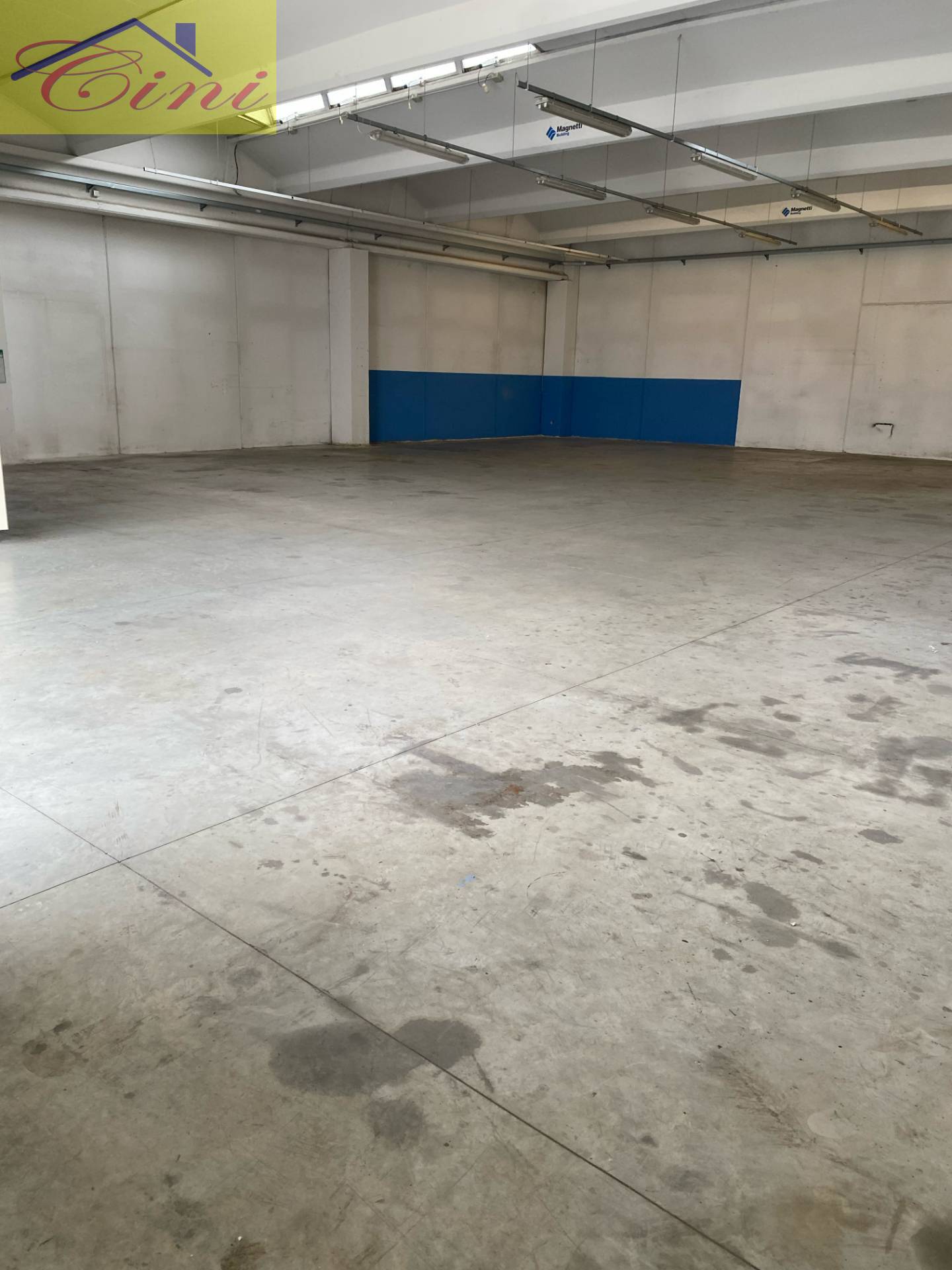 Capannone in vendita a Calolziocorte