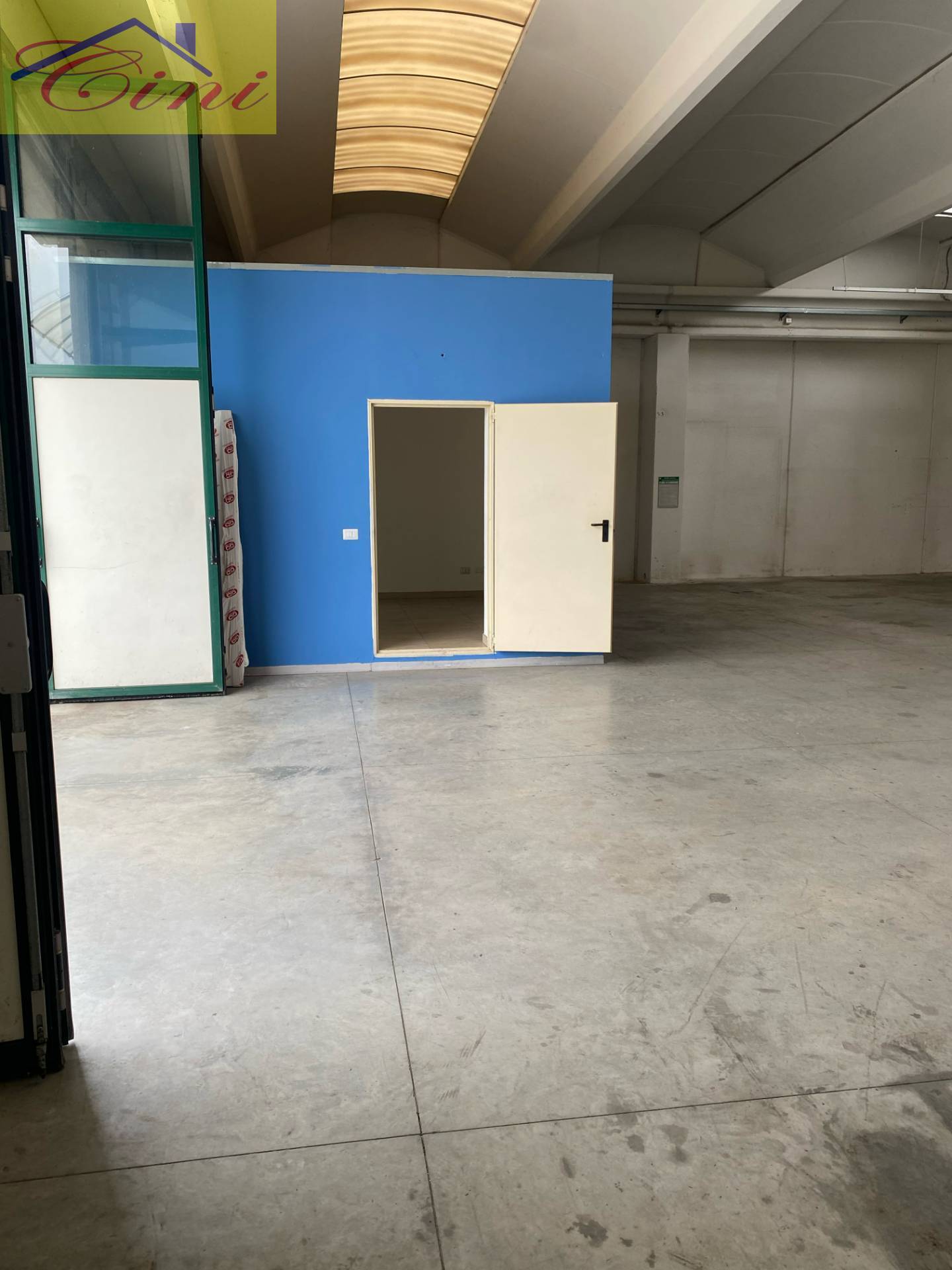 Capannone in vendita a Calolziocorte