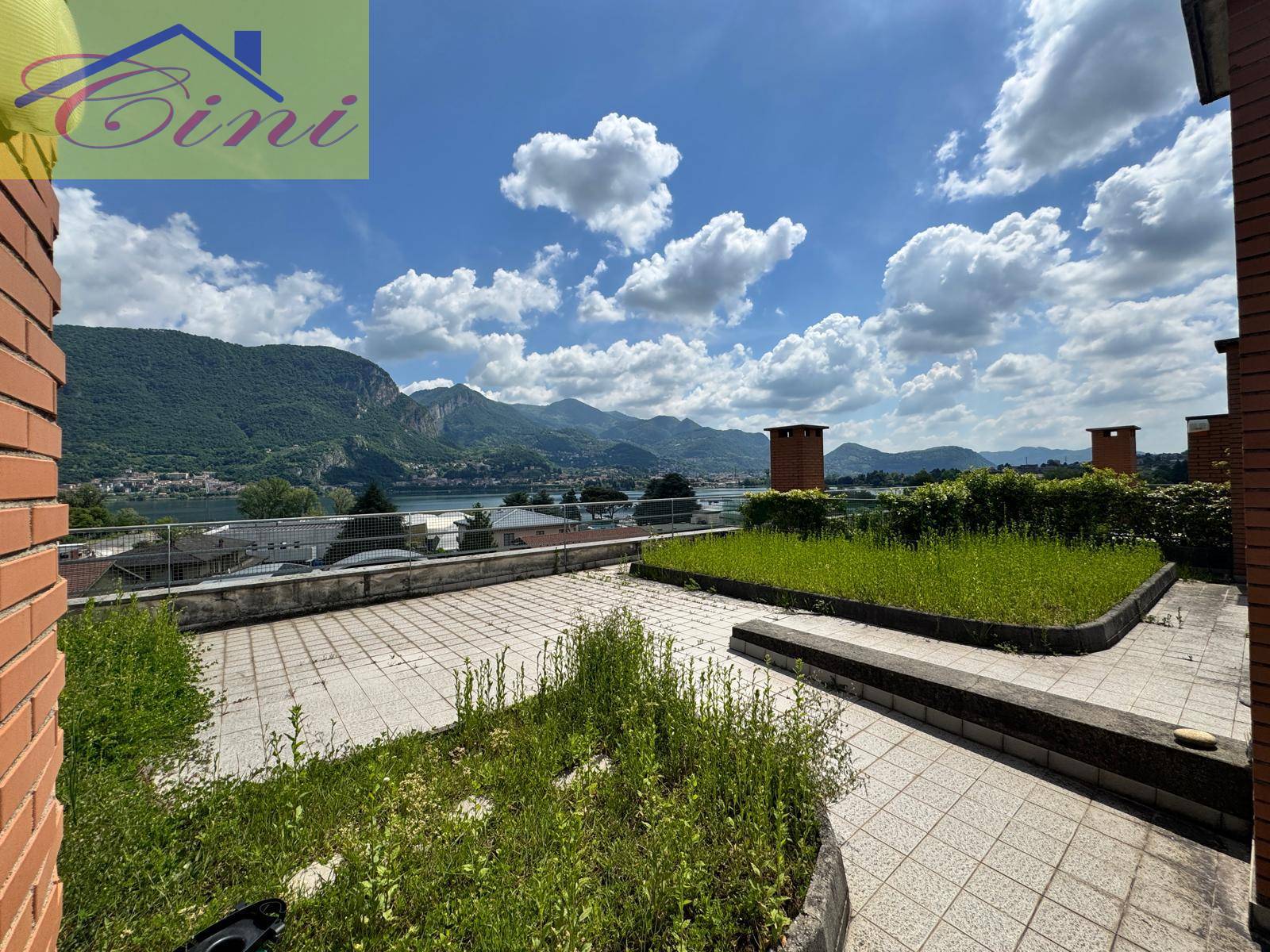 TRILOCALE in vendita a Garlate