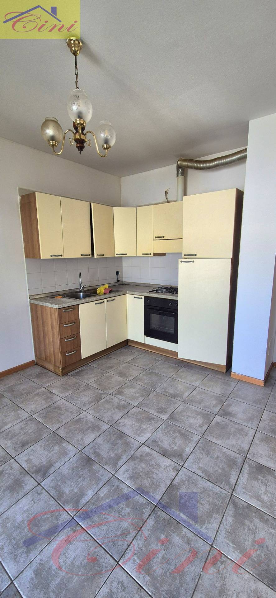 BILOCALE in vendita a Pescate