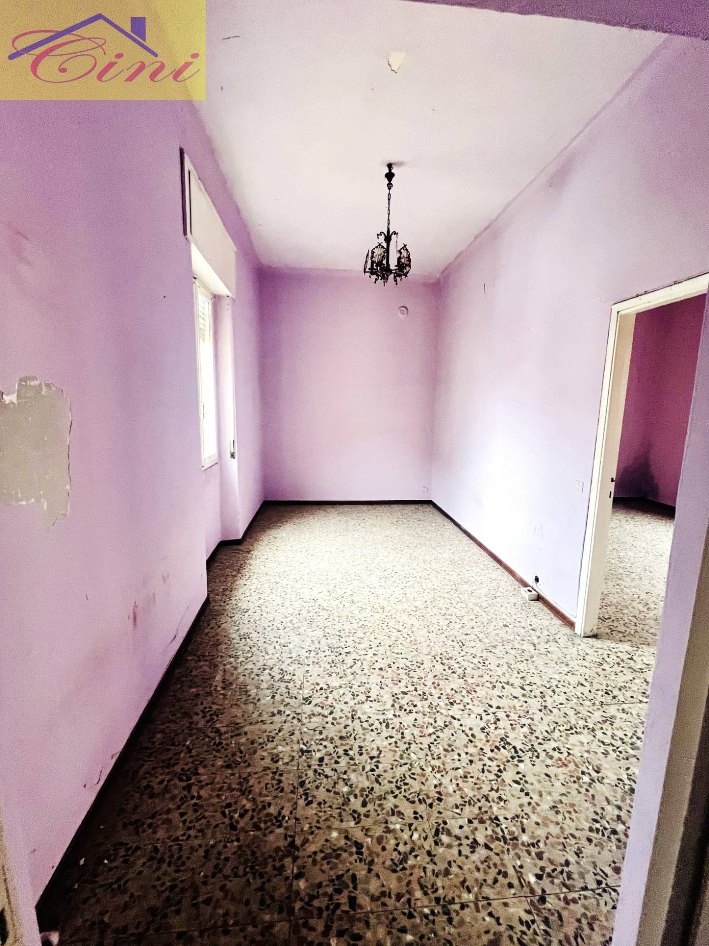 CINQUELOCALI in vendita a Cant, Cascina Amata