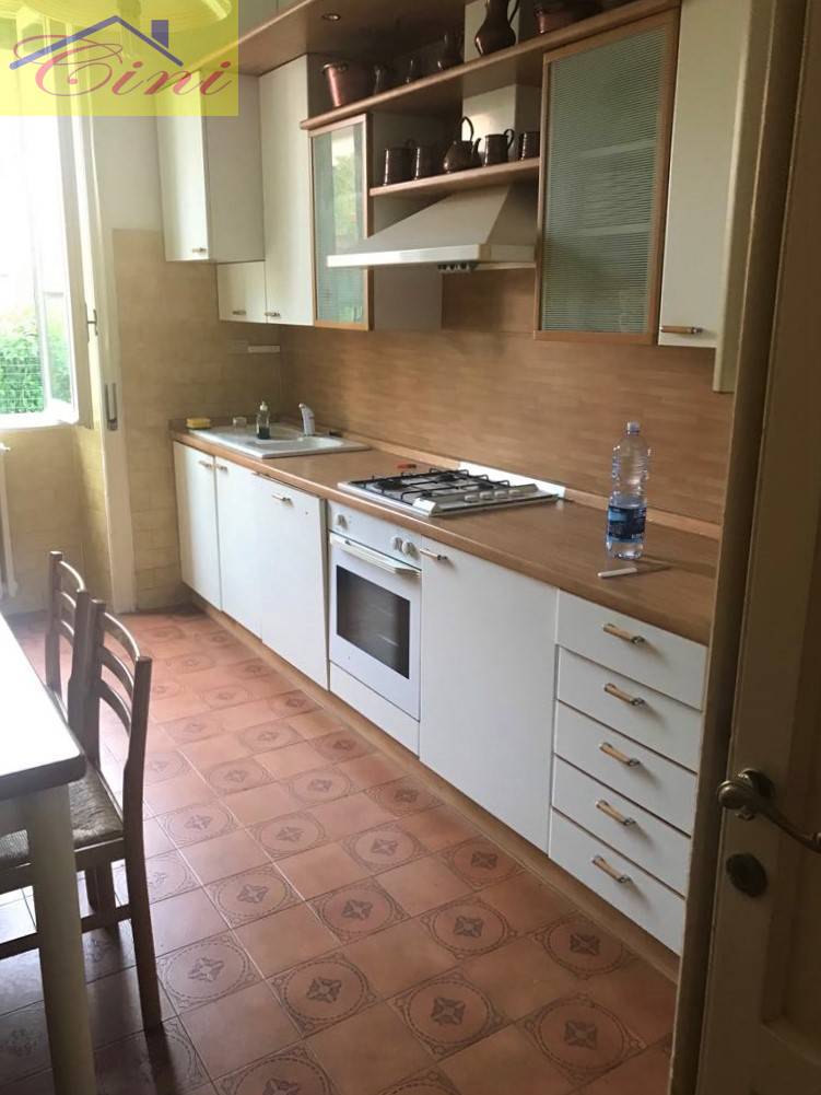 VILLA SINGOLA in vendita a Mandello del Lario